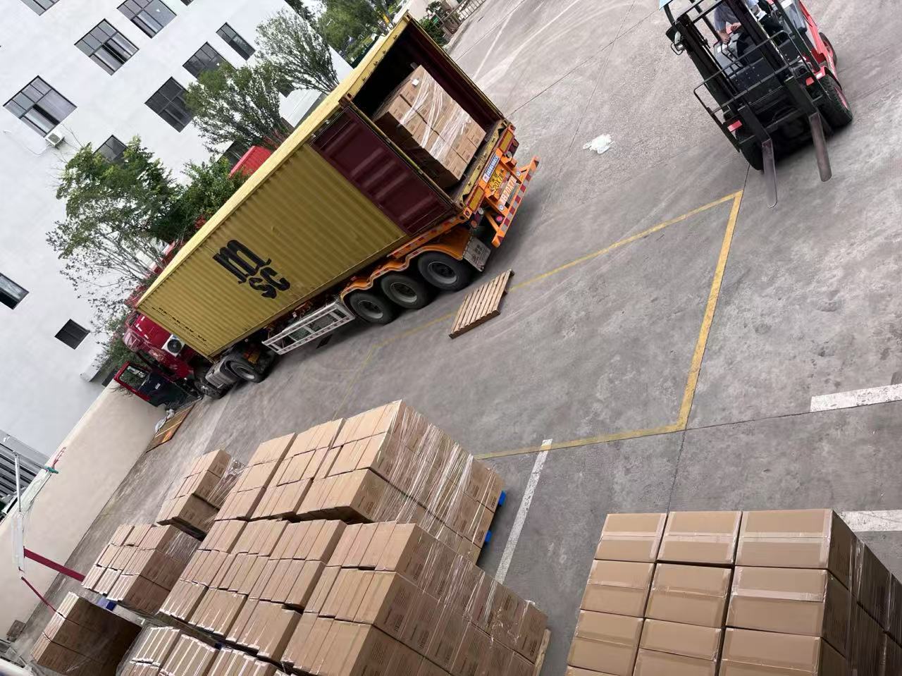 Landsign úspešne odošle dávky tovaru